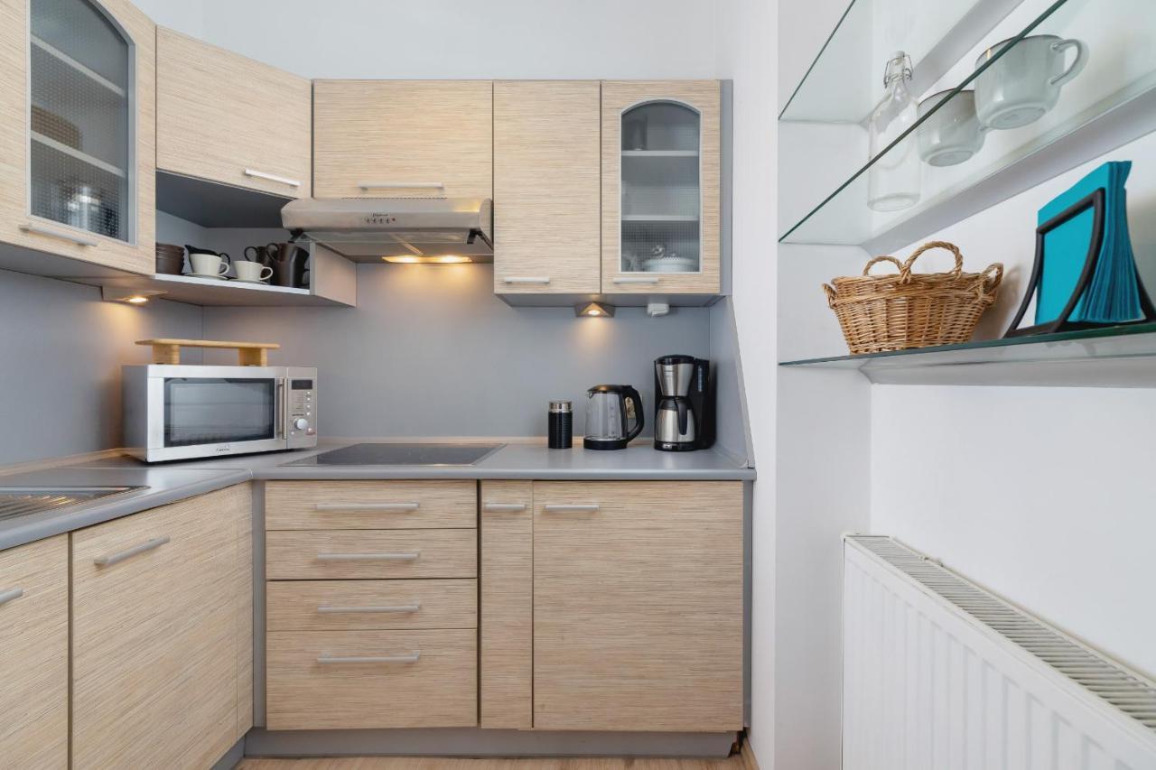 Kazimierz Near Wawel Royal Castle By Renters Apartment Krakow